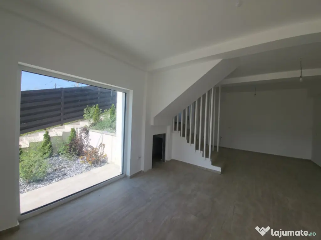 Casa cu 4 camere Finalizata Mutare Imediata Hlincea Aproape