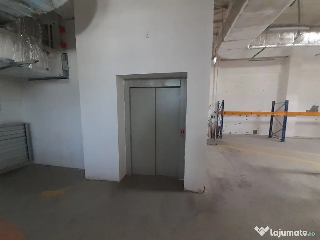 Hala 1336mp, in Pipera, in apropiere de giratoriu 