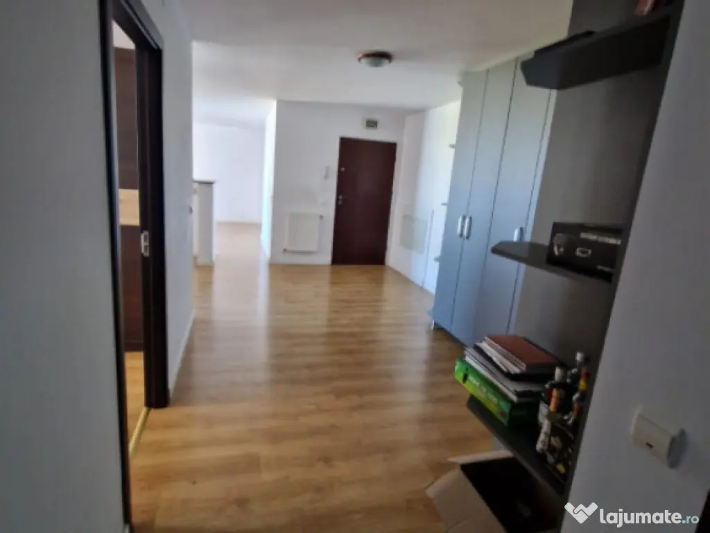 Apartament cu 3 camere in zona Supeco 
