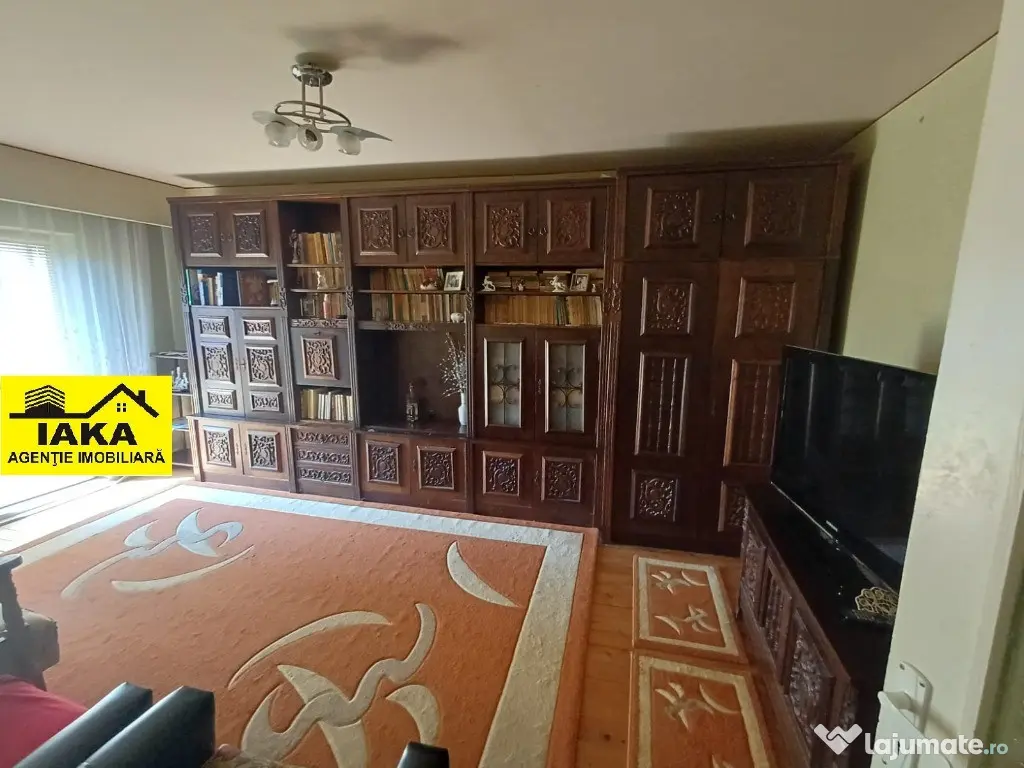 Republicii, zona Marinex, 4camere, etaj 3