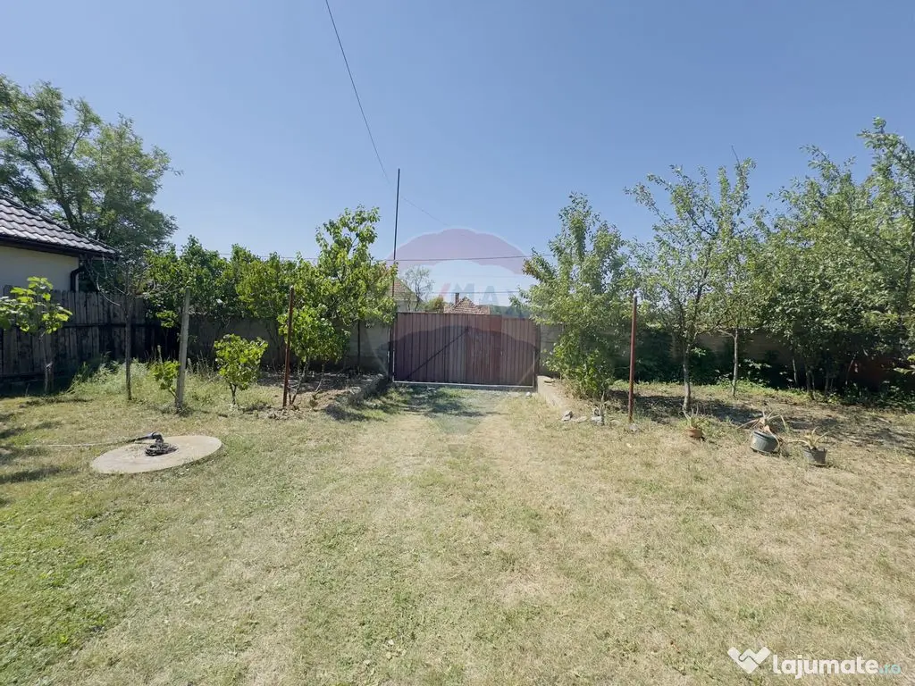 Teren 6,210mp Apateu / Strada Principala 