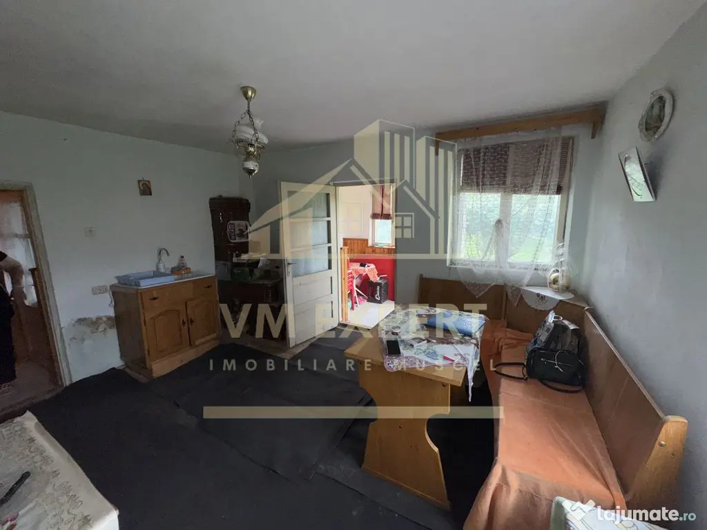 CASĂ 7 CAMERE TEREN 468 MP BUGHEA DE SUS ARGEȘ 