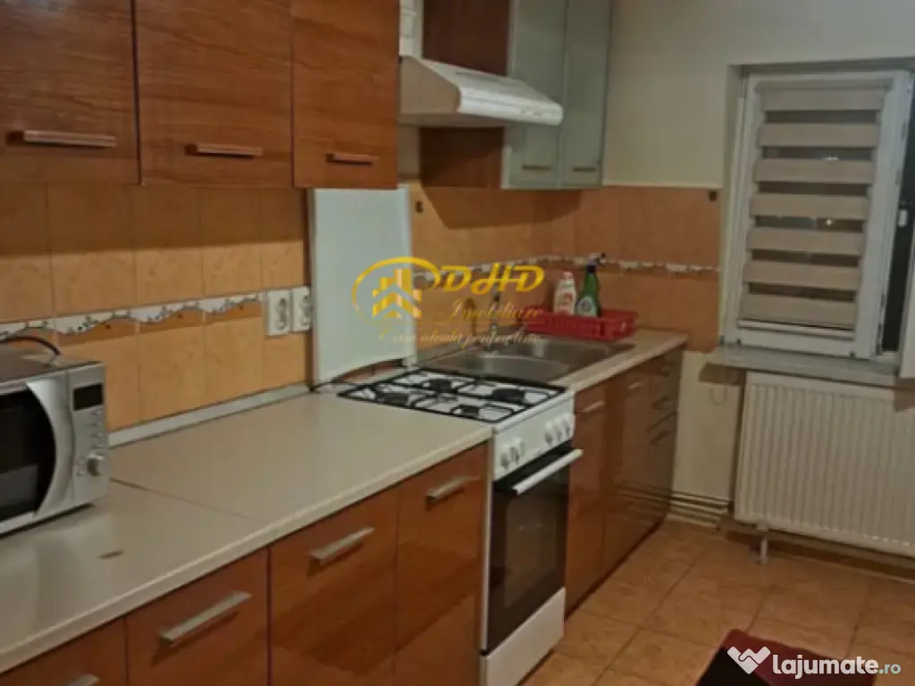 PODU ROS, apartament 4 camere, Decomandat