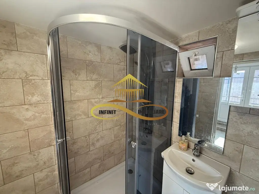 Casa de vanzare in Bacau Saucesti cu potential comercial 