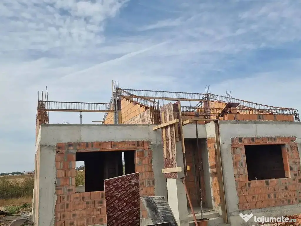 Vila unifamiliala construita corect in Cernica cu acces u... 