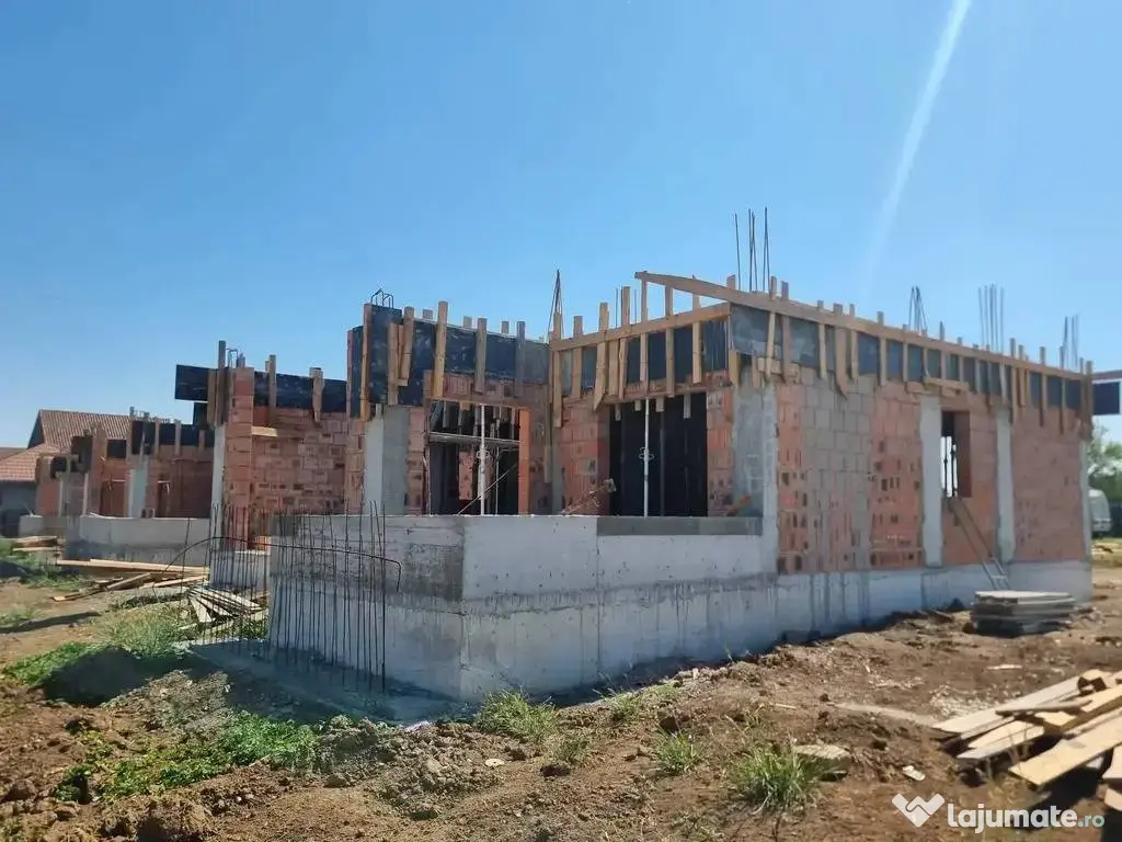 Vila unifamiliala construita corect in Cernica cu acces u... 