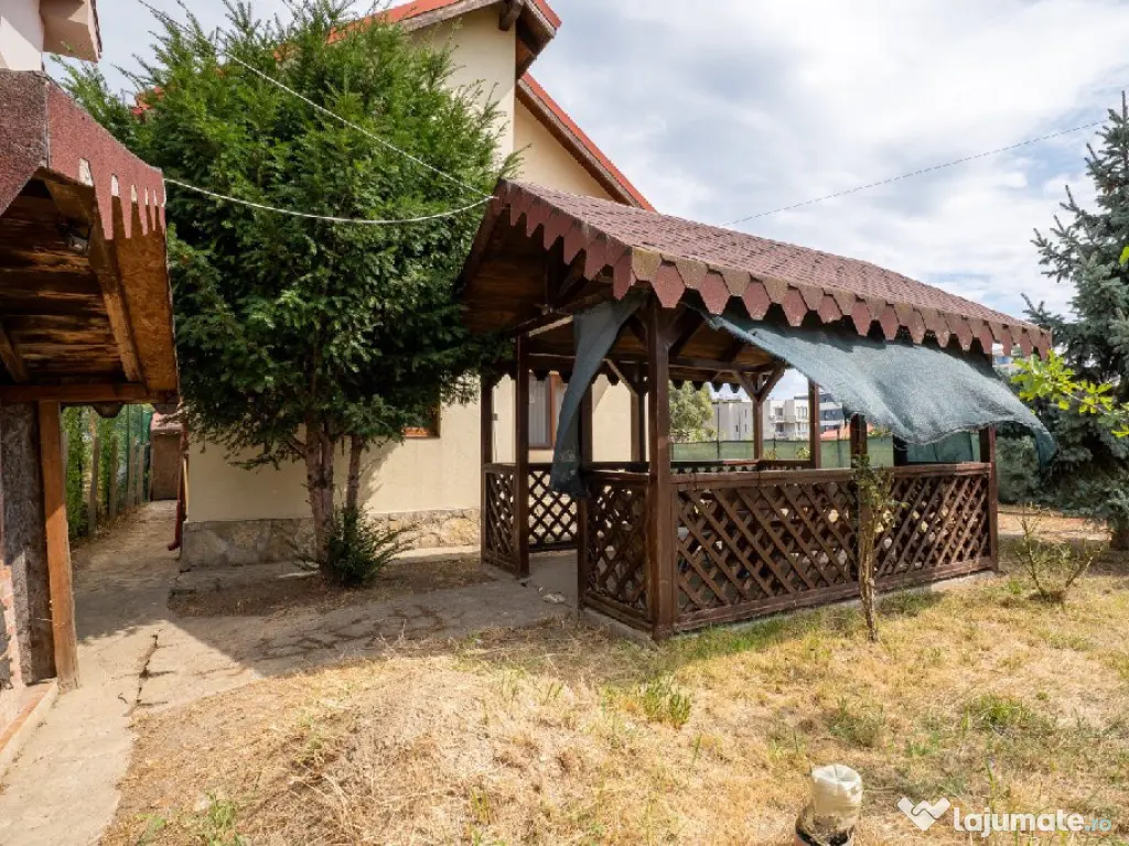 2 vile individuale cu foișor și grădină | 740 mp teren 