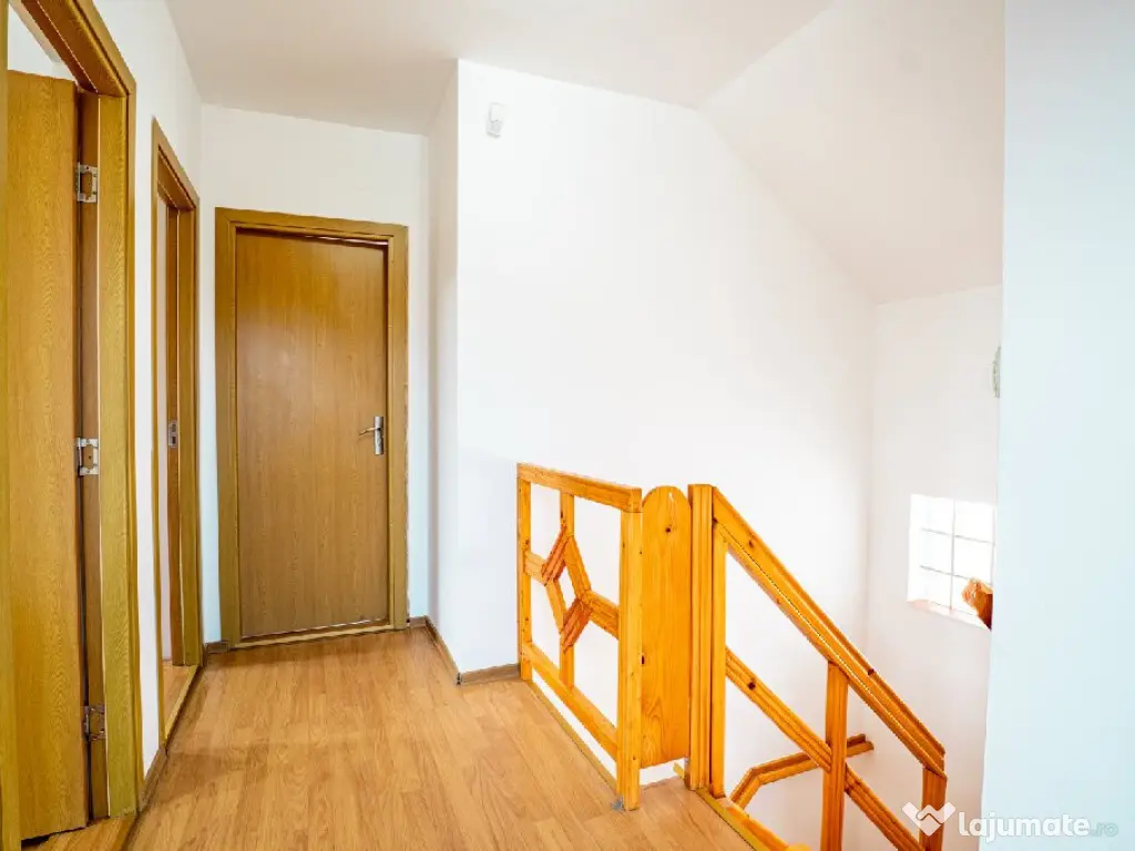 2 vile individuale cu foișor și grădină | 740 mp teren 