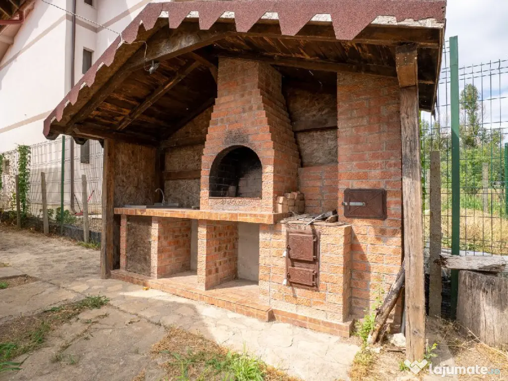 2 vile individuale cu foișor și grădină | 740 mp teren 