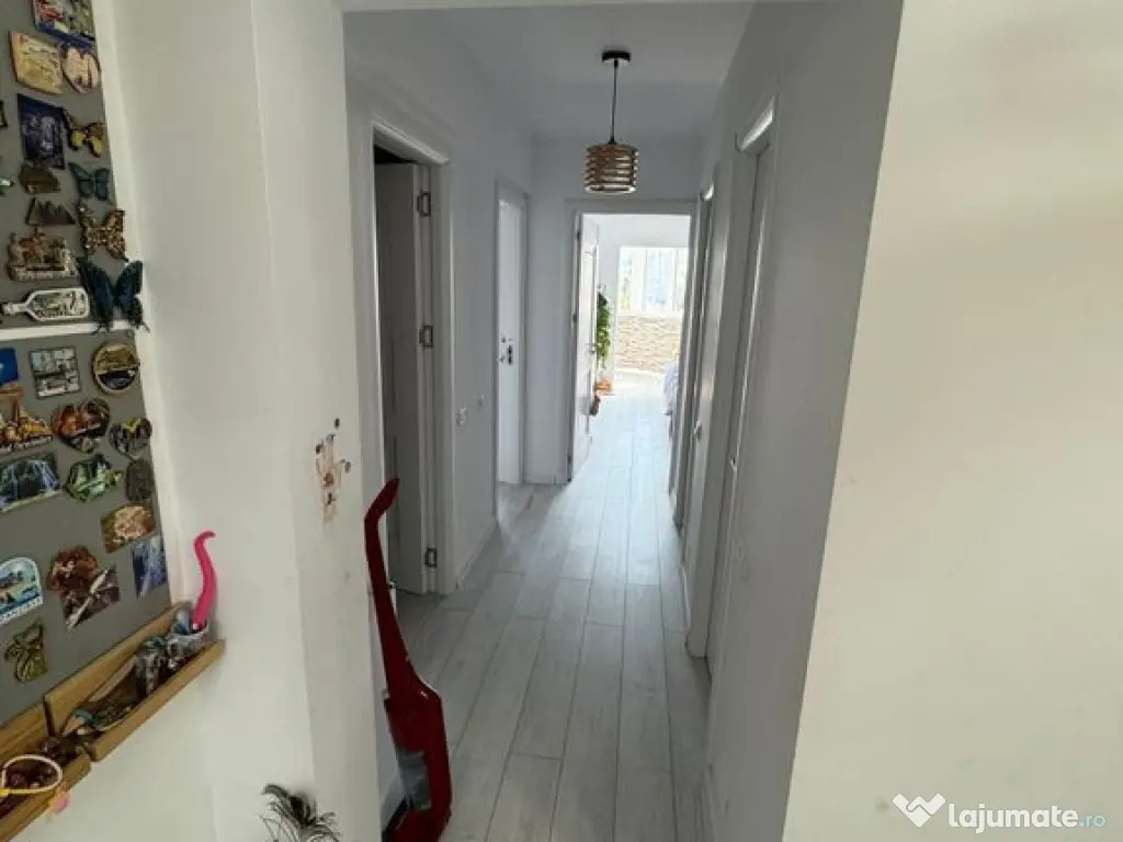 APARTAMENT 3 CAMERE , DECOMANDAT , TOMIS NORD 