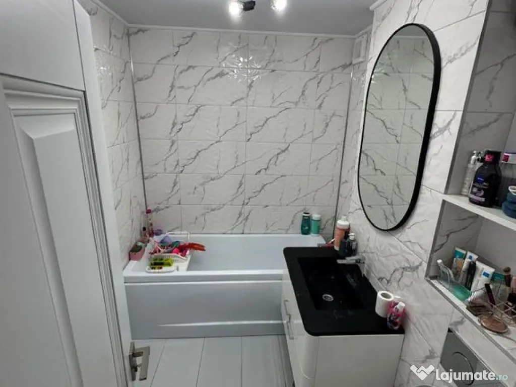 APARTAMENT 3 CAMERE , DECOMANDAT , TOMIS NORD 