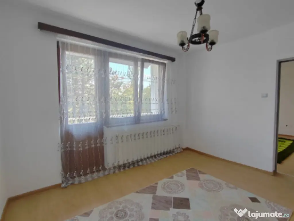 Apartament 3 camere, etajul 3/9, zona Nord- Spitalul Judetea 