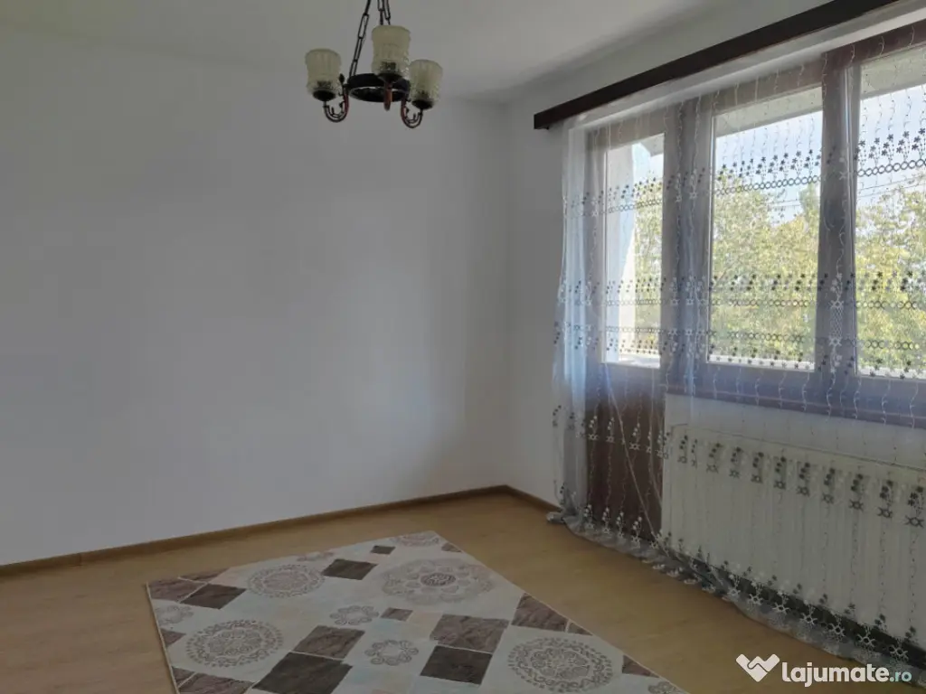 Apartament 3 camere, etajul 3/9, zona Nord- Spitalul Judetea 