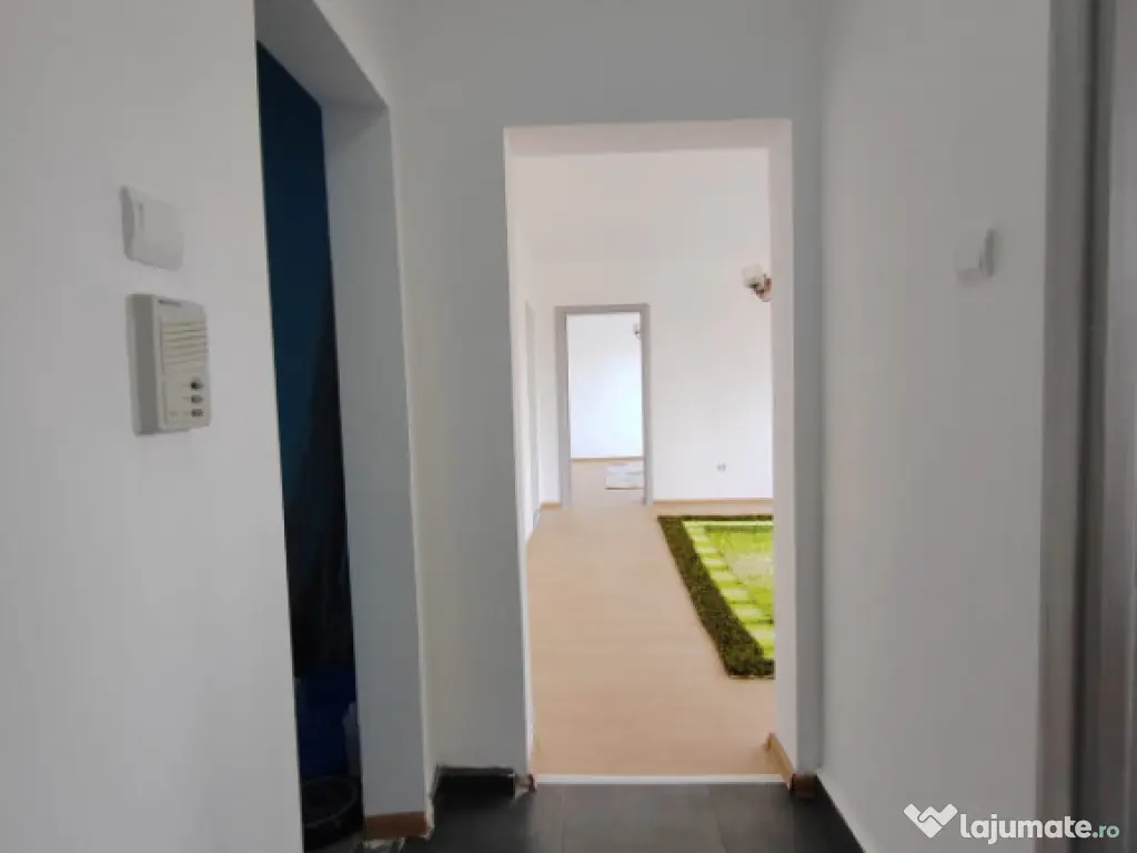 Apartament 3 camere, etajul 3/9, zona Nord- Spitalul Judetea 