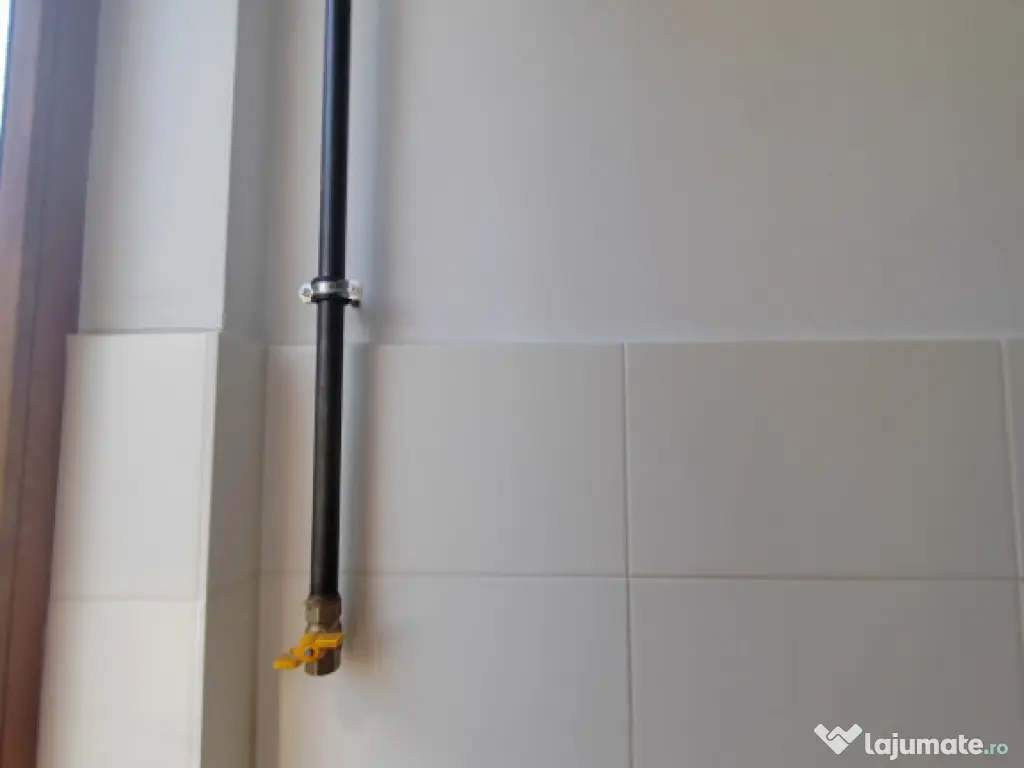 Apartament 3 camere, etajul 3/9, zona Nord- Spitalul Judetea 