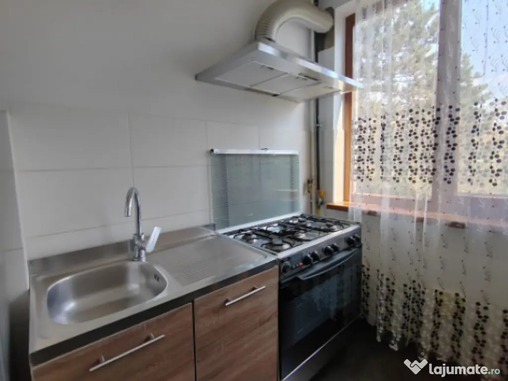 Apartament 3 camere, etajul 3/9, zona Nord- Spitalul Judetea 