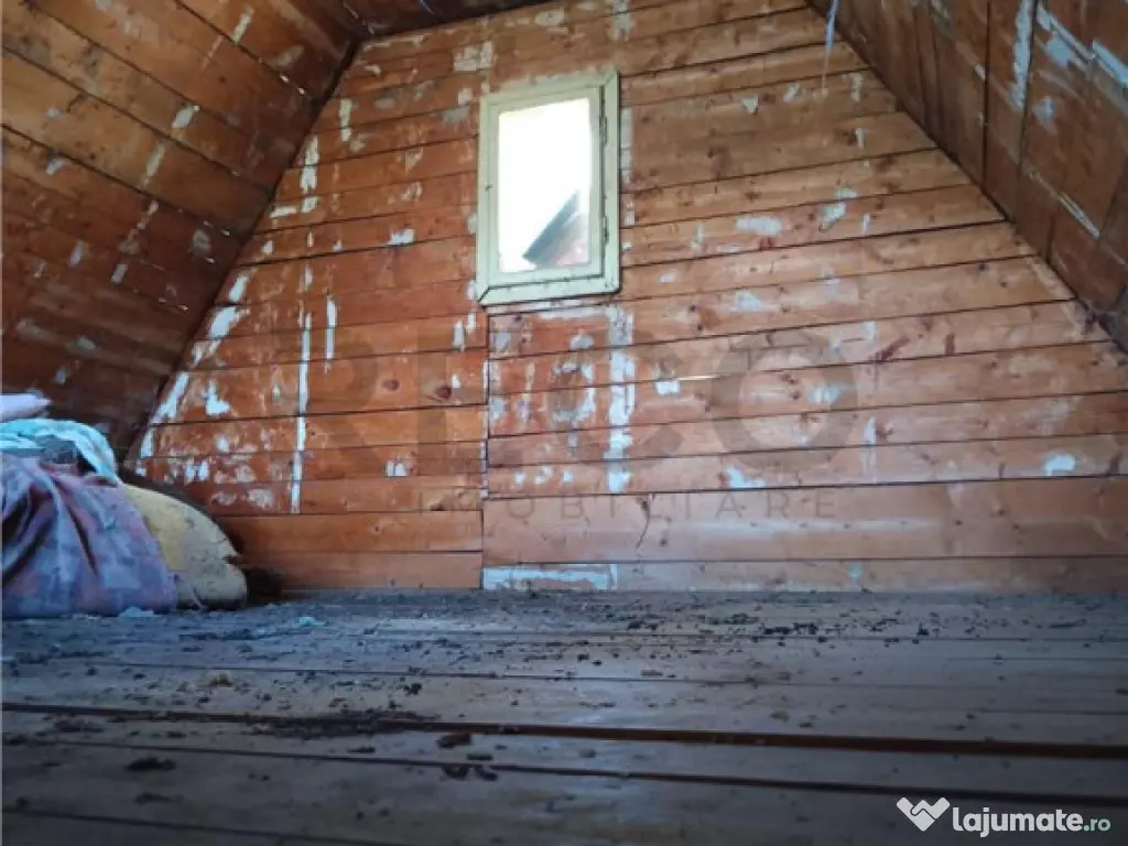 RECO TEREN GENEROS CU CABANA 