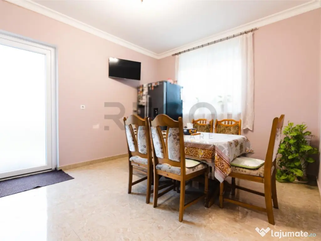 RECO Casa de 4 camere Santandrei 