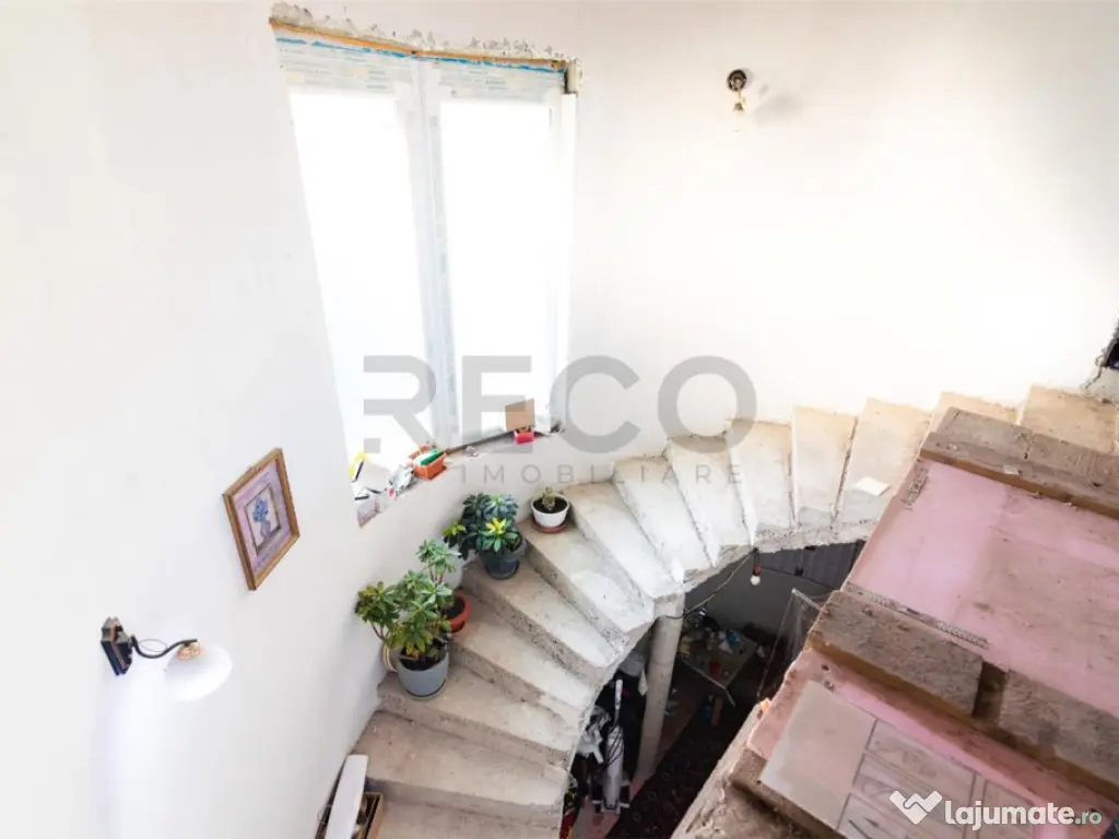 RECO Casa de 4 camere Santandrei 