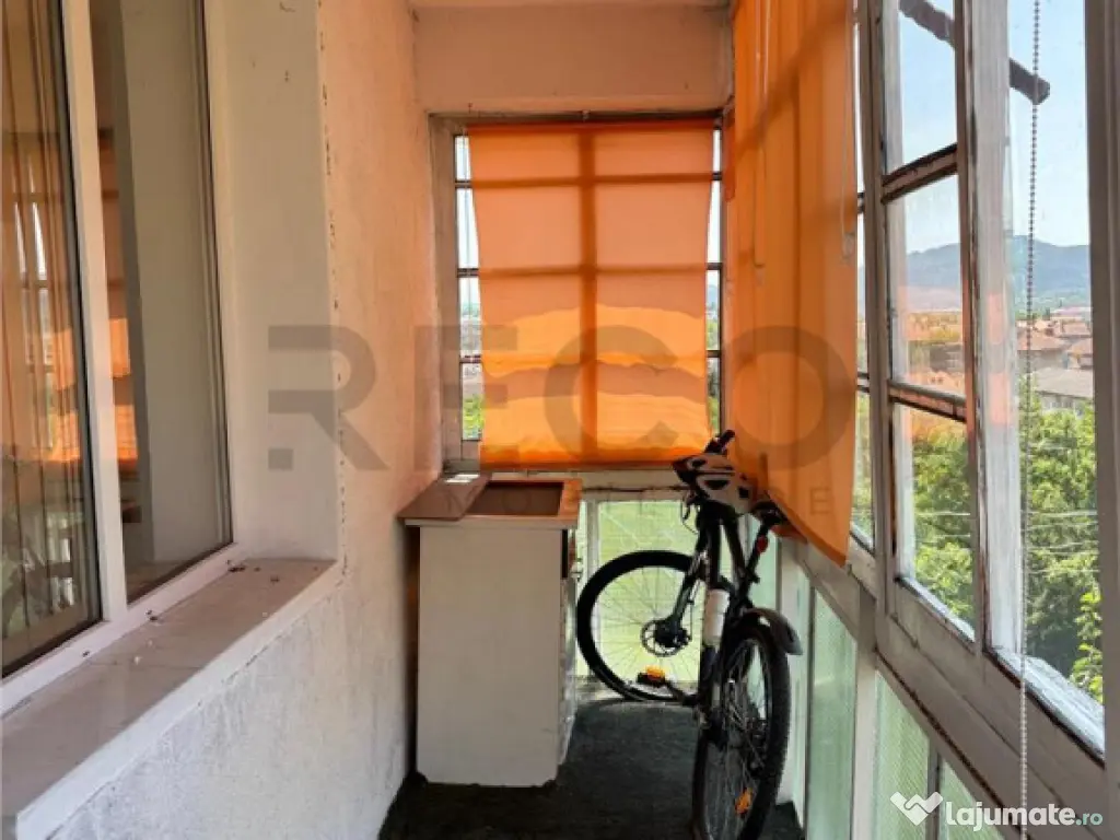 Apartament 3 camere Stei 