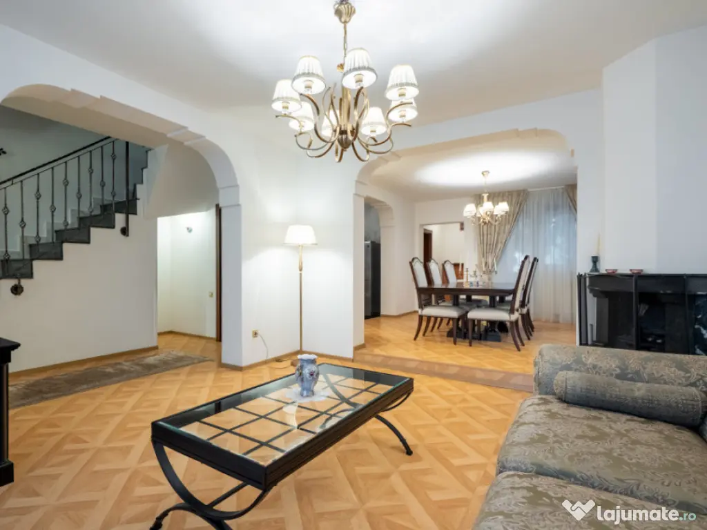 Vilă individuală cu piscină încălzită & wellness | Ero 