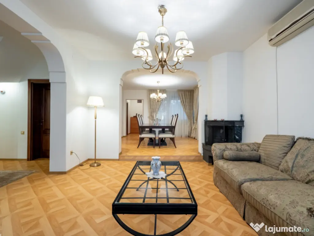 Vilă individuală cu piscină încălzită & wellness | Ero 