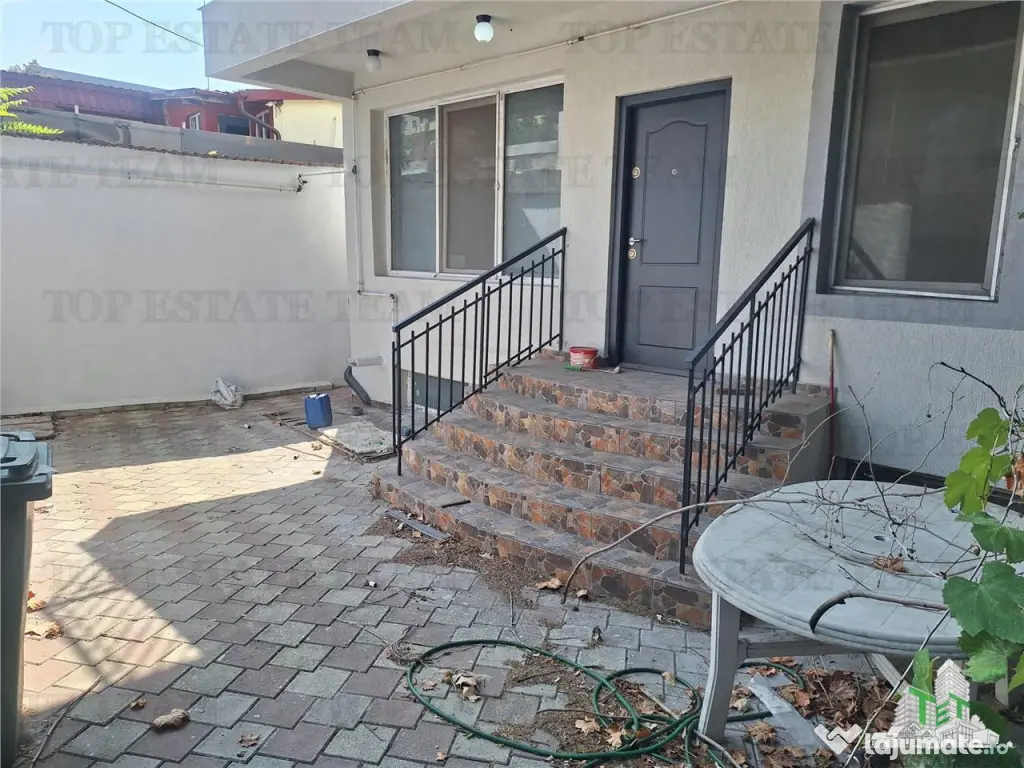 Vila intima cu terasa si teren langa bd. Lacul Tei 