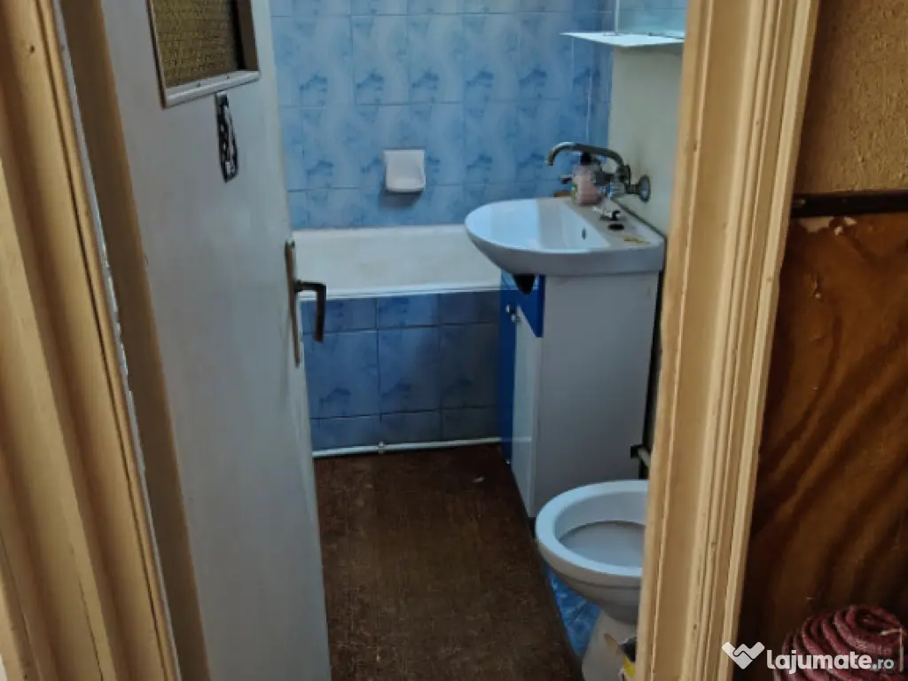 Apartament 2 camere confort 1 decomandat, zona Radu Negru, S