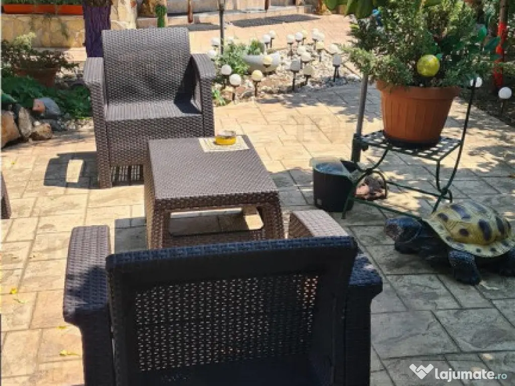 Super afacere, vila cu aspect de conac cu spatii moderne dar 