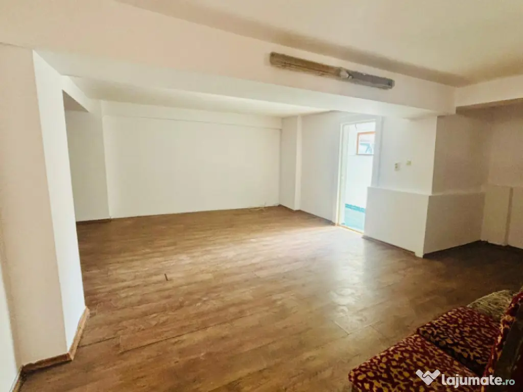 Vila D+P+1+M de vanzare - Oras Ovidiu Constanta 