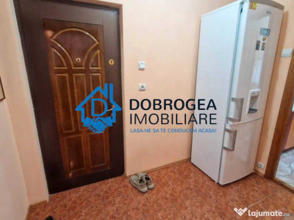 VEST- APARTAMENT 2 CAMERE ,CENTRALA GAZ