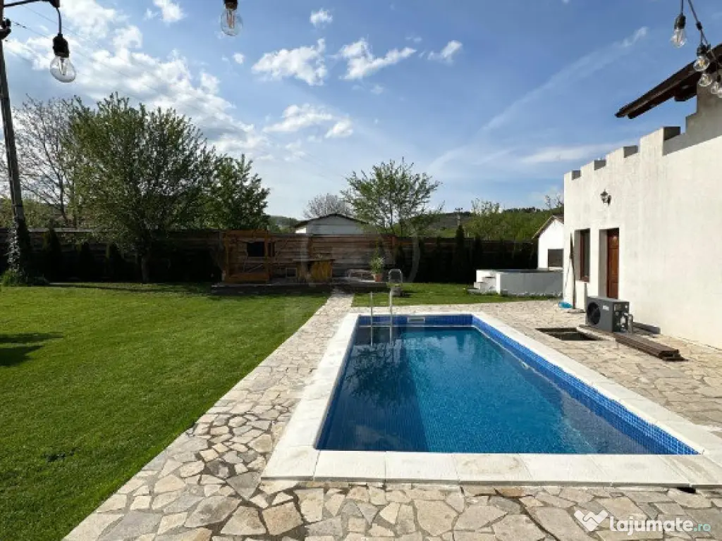 Vânzare Cabana Afacere la Cheie – 21 Locuri de Cazare, Băișoara 