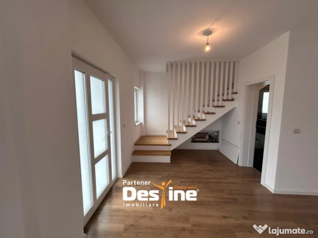 COMISION 0% Casa individuala - 700mp Teren si GARAJ 