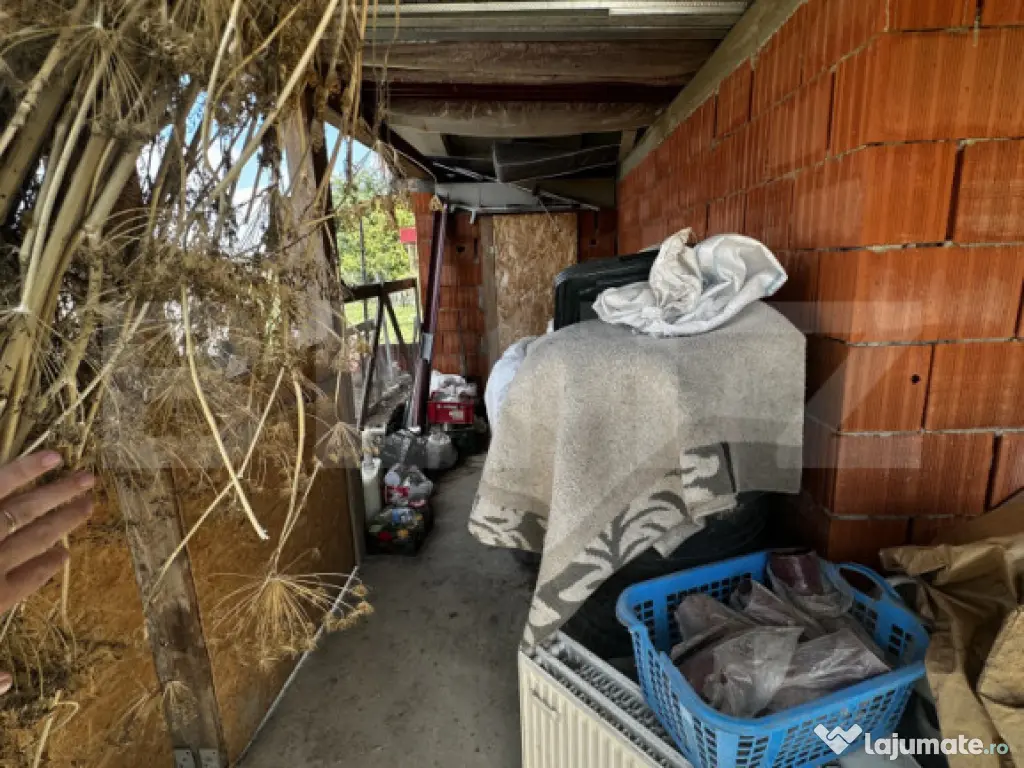 Casa de vanzare, 265 mp, zona Boghis