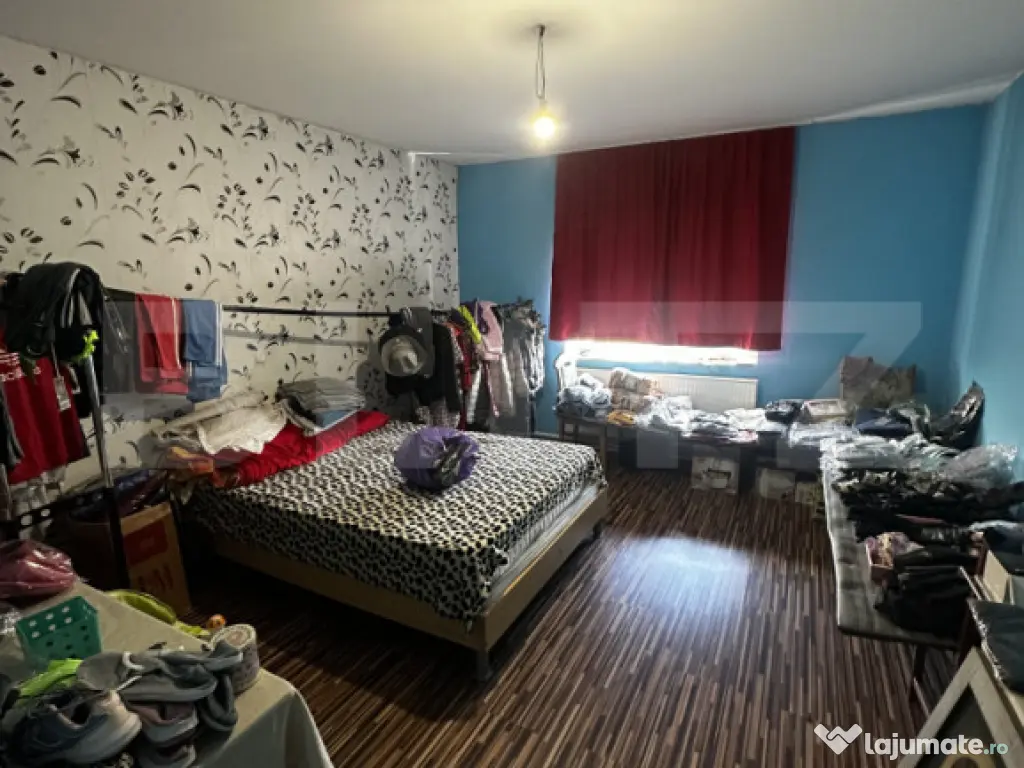 Casa de vanzare, 265 mp, zona Boghis