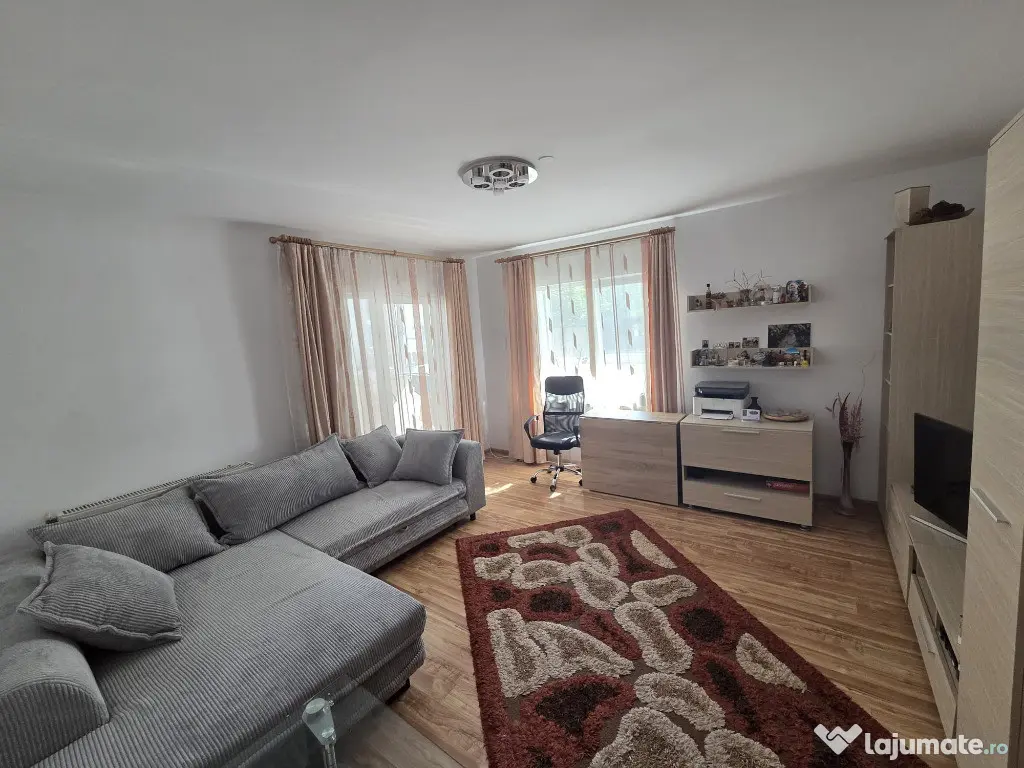 Apartament cu 2 camere, decomandat, zona Profi Eroilor