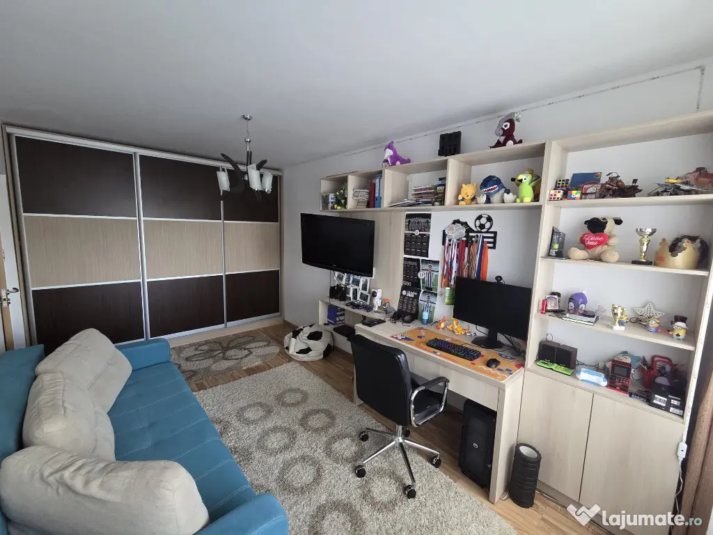 Apartament cu 2 camere, decomandat, zona Profi Eroilor