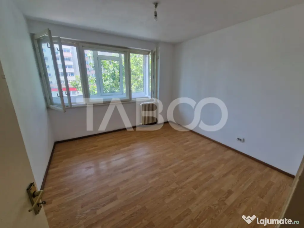 De vanzare apartament 2 camere Obor balcon mare proximitate 