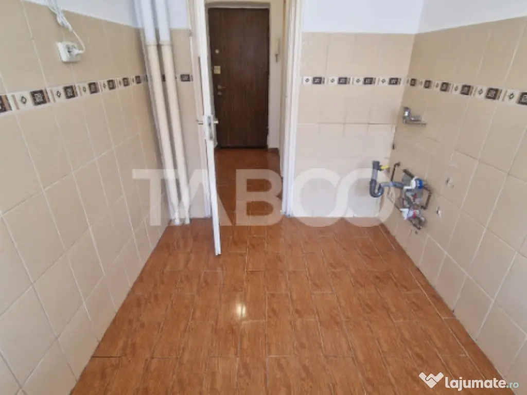 De vanzare apartament 2 camere Obor balcon mare proximitate 