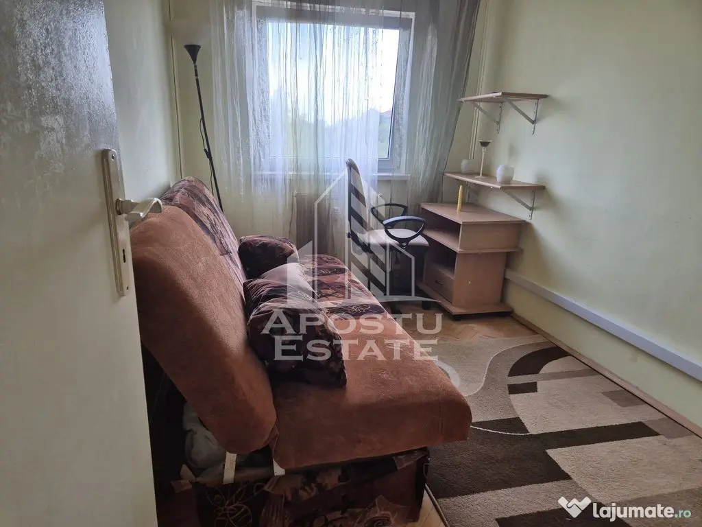Apartament cu 3 camere, 65mp, zona Lipovei 
