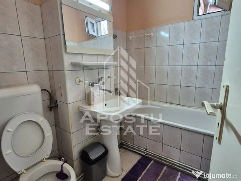 Apartament cu 3 camere, 65mp, zona Lipovei 