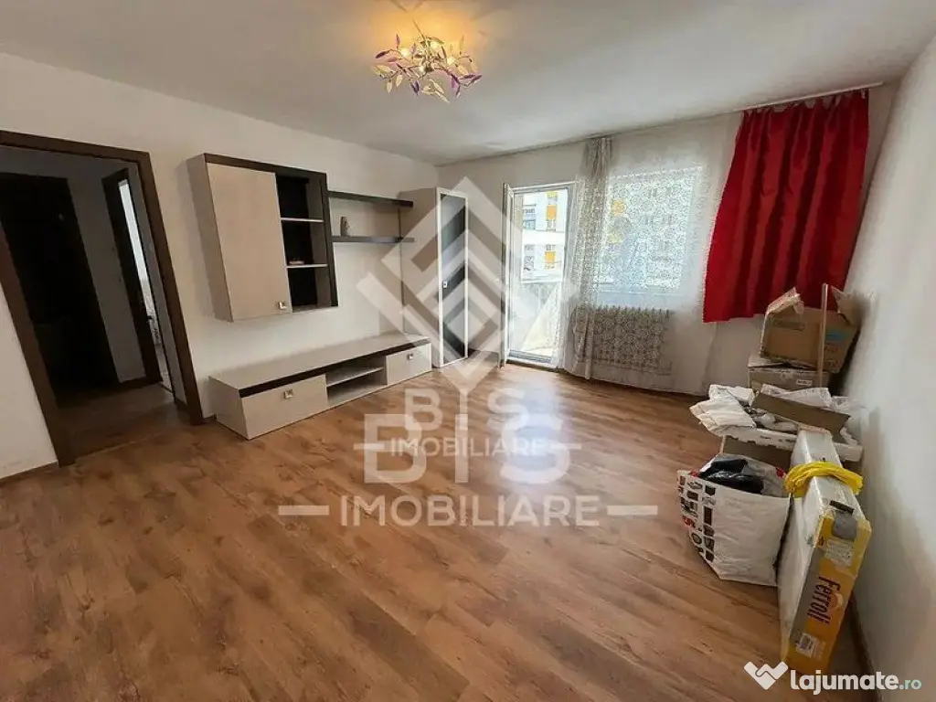 Apartament 3 camere, etaj 1/4 zona NORD, 65mp