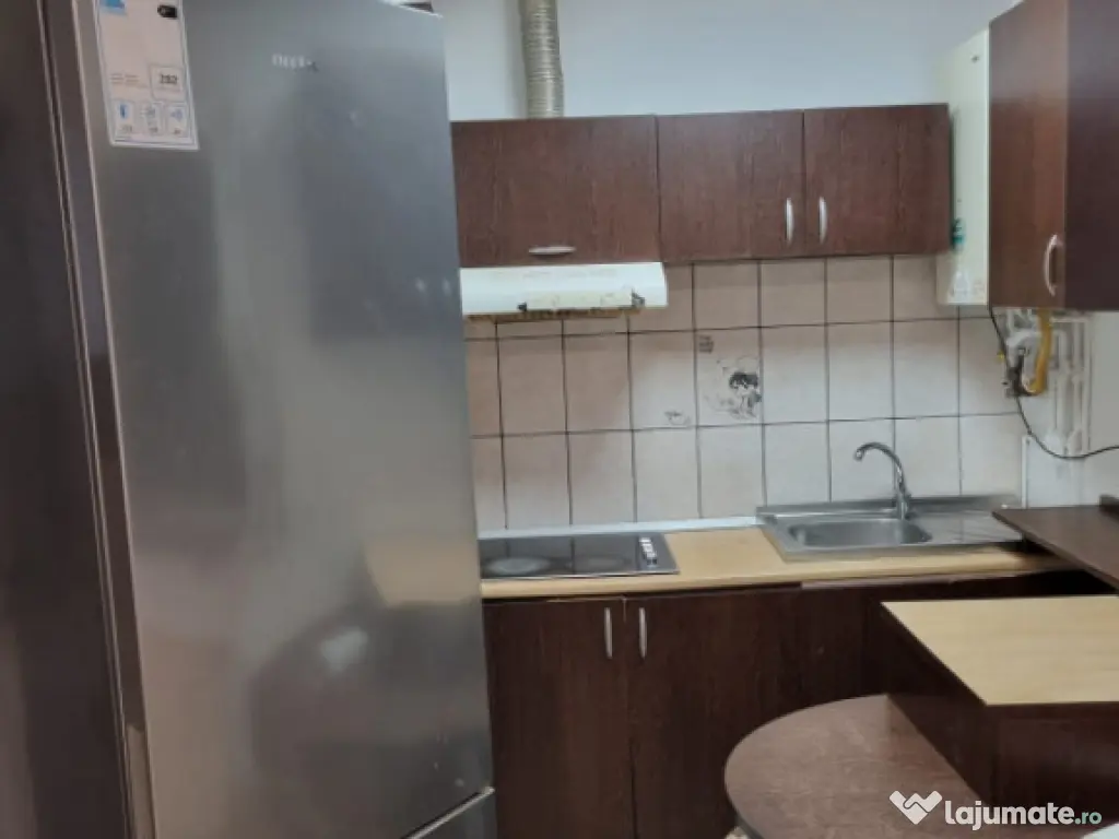 Garsoniera mobilata si utilata zona Broscarie