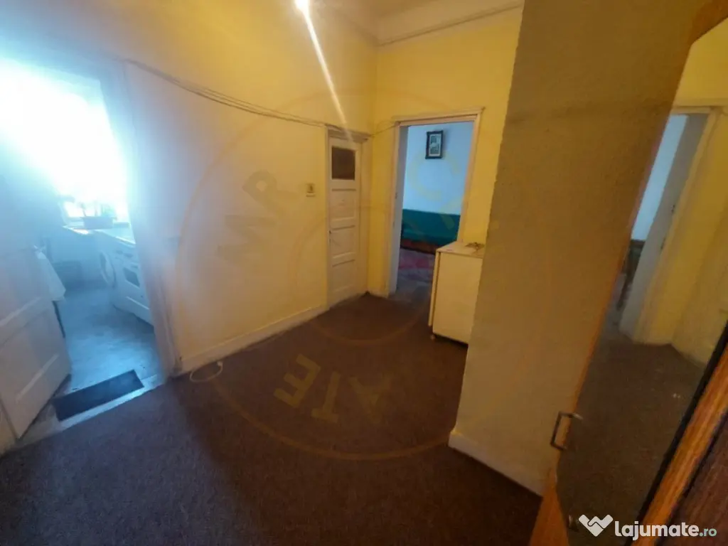 Apartament ultracentral - 2 camere - zona Primariei 