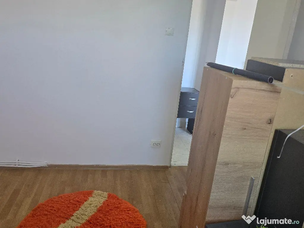 Vand apartament 3 camere in Deva, str. Scarisoara (Astoria), etaj 3, 