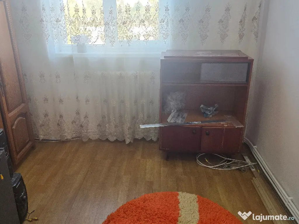 Vand apartament 3 camere in Deva, str. Scarisoara (Astoria), etaj 3, 