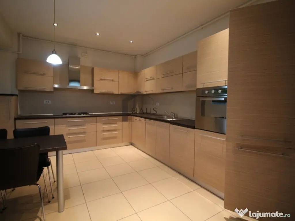 Apartament 3 camere 2 bai lux parcare subterana termen lung
