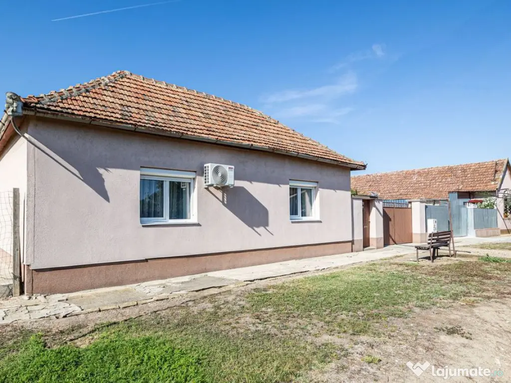 Casă la doar 17 minute de Arad – preț sub 80.000 €! 