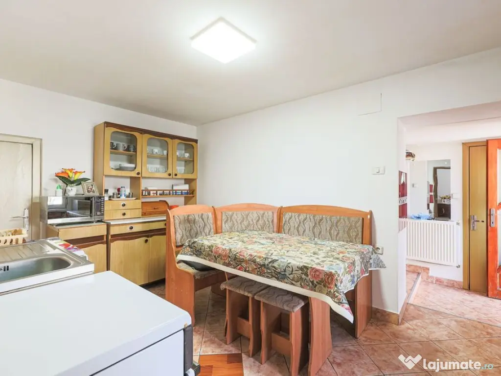 Casă la doar 17 minute de Arad – preț sub 80.000 €! 