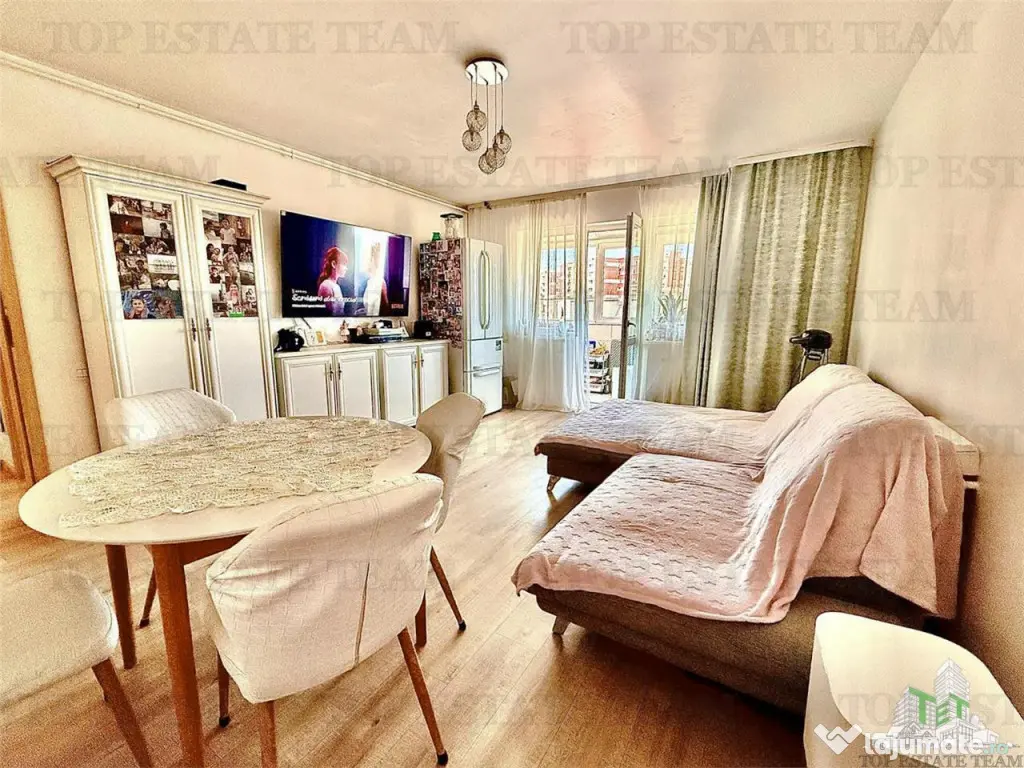 Duplex de 90mp cu 2 locuri de parcare (contra cost), Constan